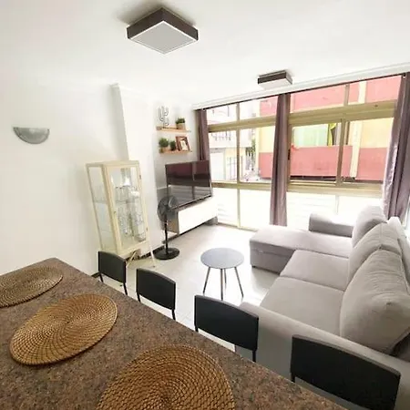 Apartment Bright & Comfortable Beach Flat
